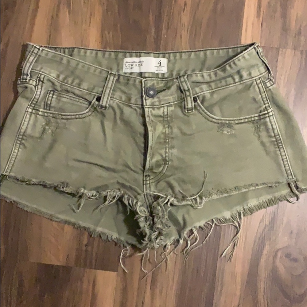 MOVING sale !!! Abercrombie olive jean shorts!